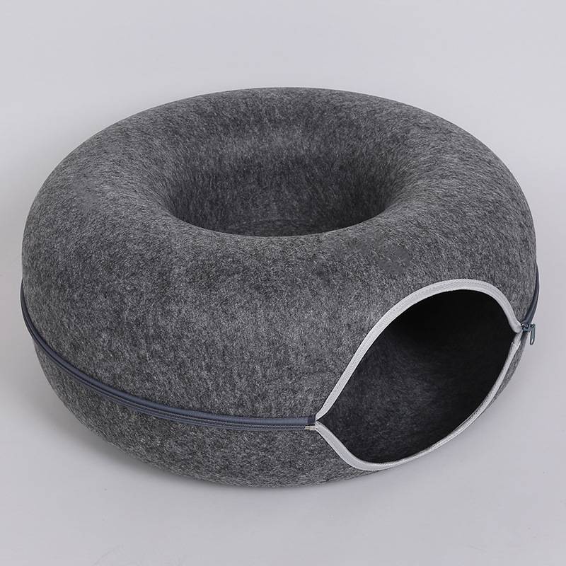 Donut Cat Tunnel Bed – The 2-in-1 Cozy Hideaway